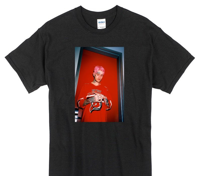 Custom Gildan 100% Cotton Black T-Shirt